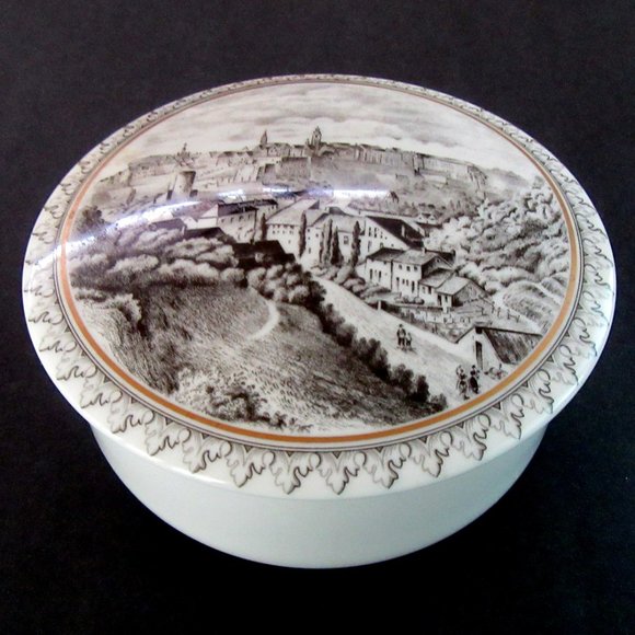 Villeroy and Boch trinket, jewelry keepsake box black & gray landscape & castle - Picture 1 of 8